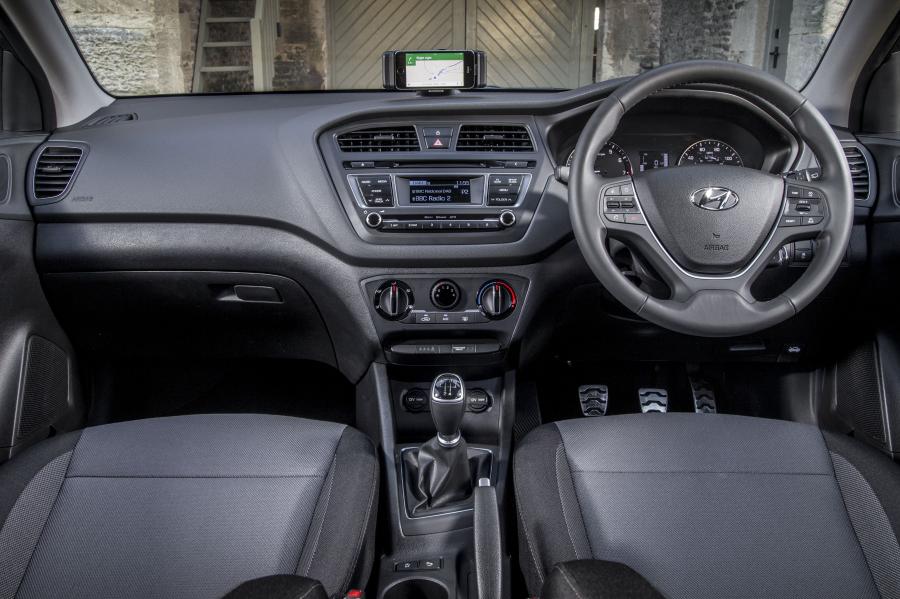  Hyundai i20 Active 2016 года  (UK) (фото 20 из 20)